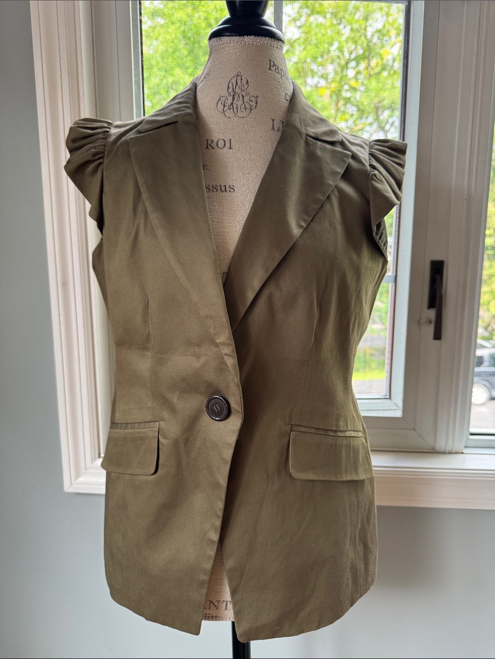 Attention olive green stretch cotton ruffled shoulder sleeveless jacket vest 12